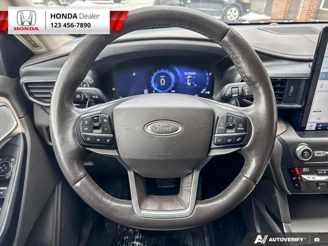 2020 Ford Explorer Platinum Main Image