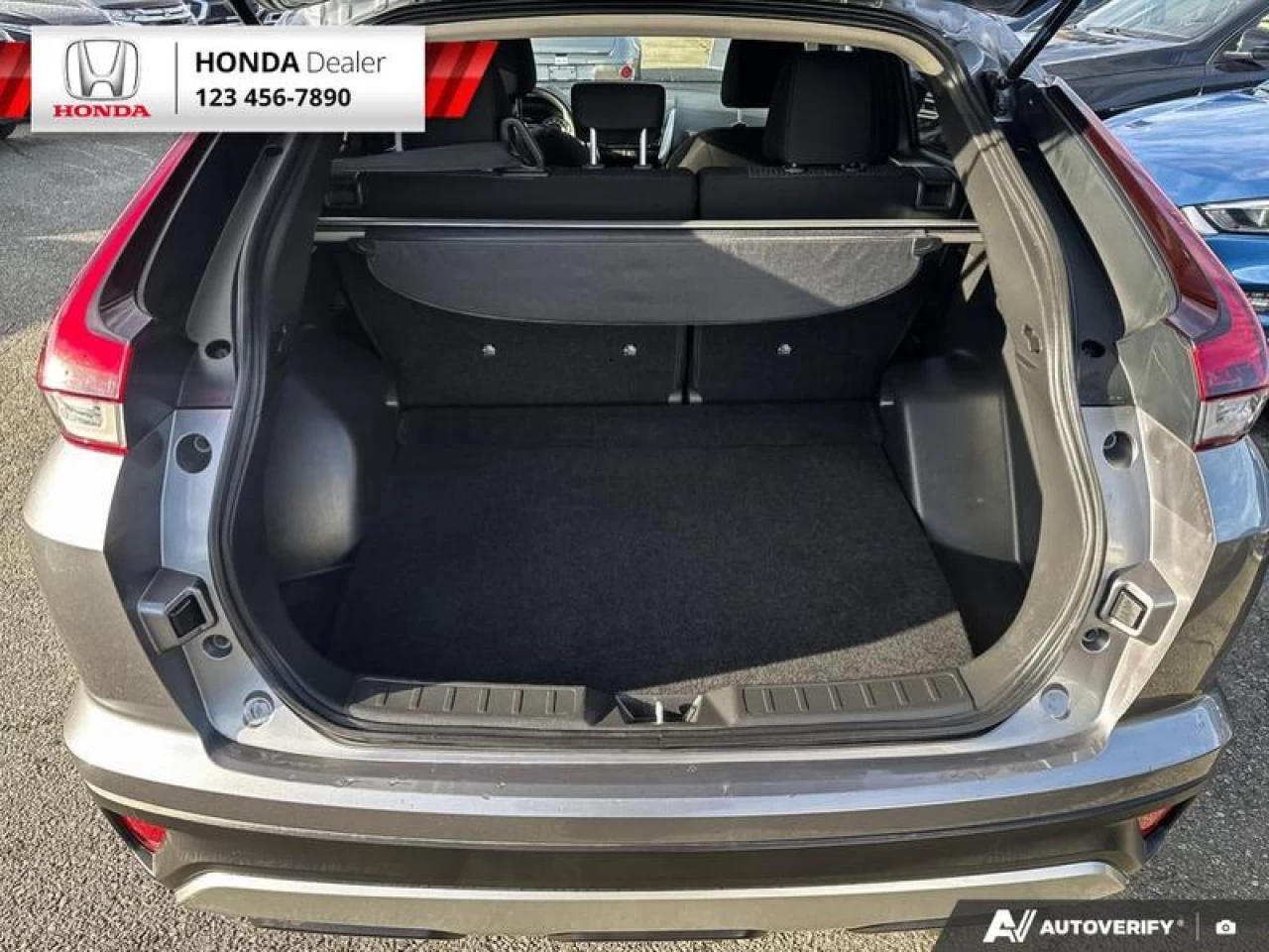 2022 Mitsubishi Eclipse Cross ES Main Image