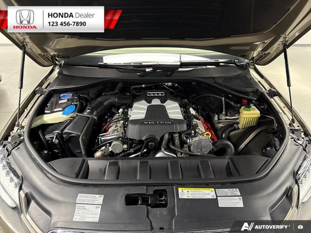 2015 Audi Q7 3.0T Sport Quattro Main Image