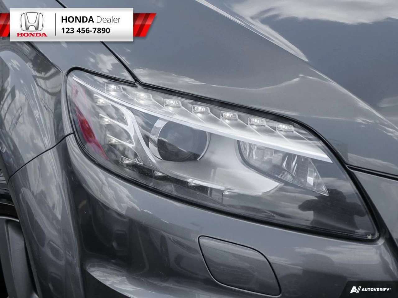 2015 Audi Q7 3.0L TDI Vorsprung Quattro Main Image