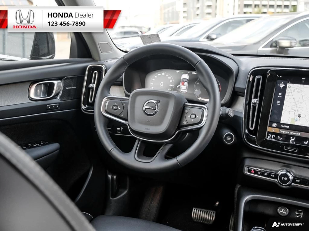 2022 Volvo XC40 T5 Inscription Main Image