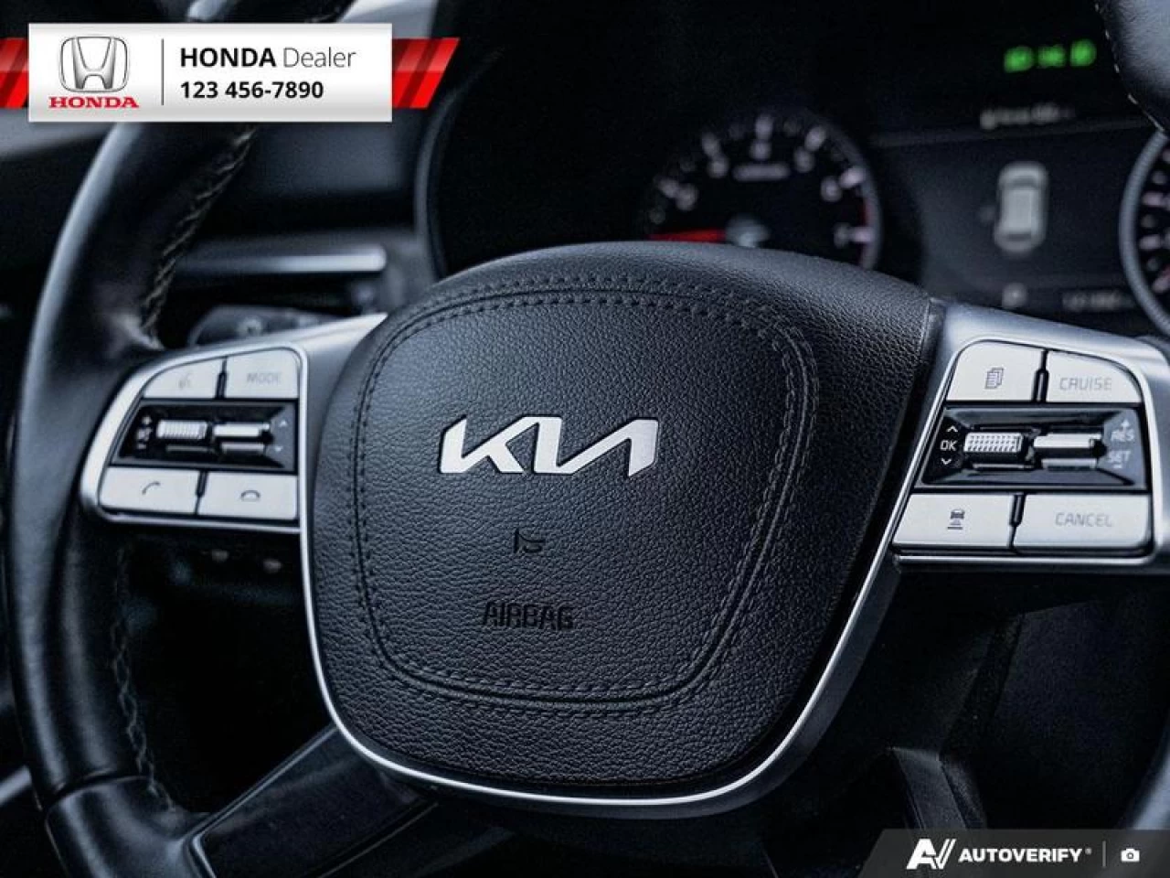 2022 Kia Telluride SX Main Image