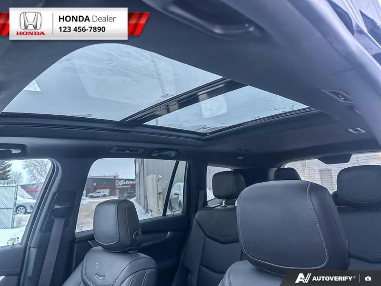 2022 Cadillac XT6 Luxury Main Image