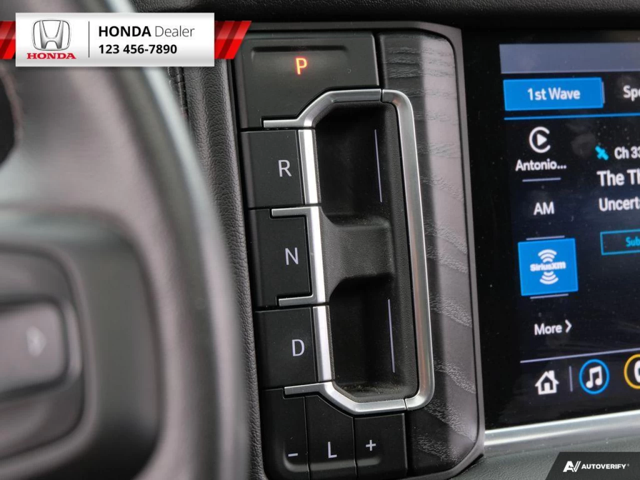 2021 GMC Yukon Denali Main Image