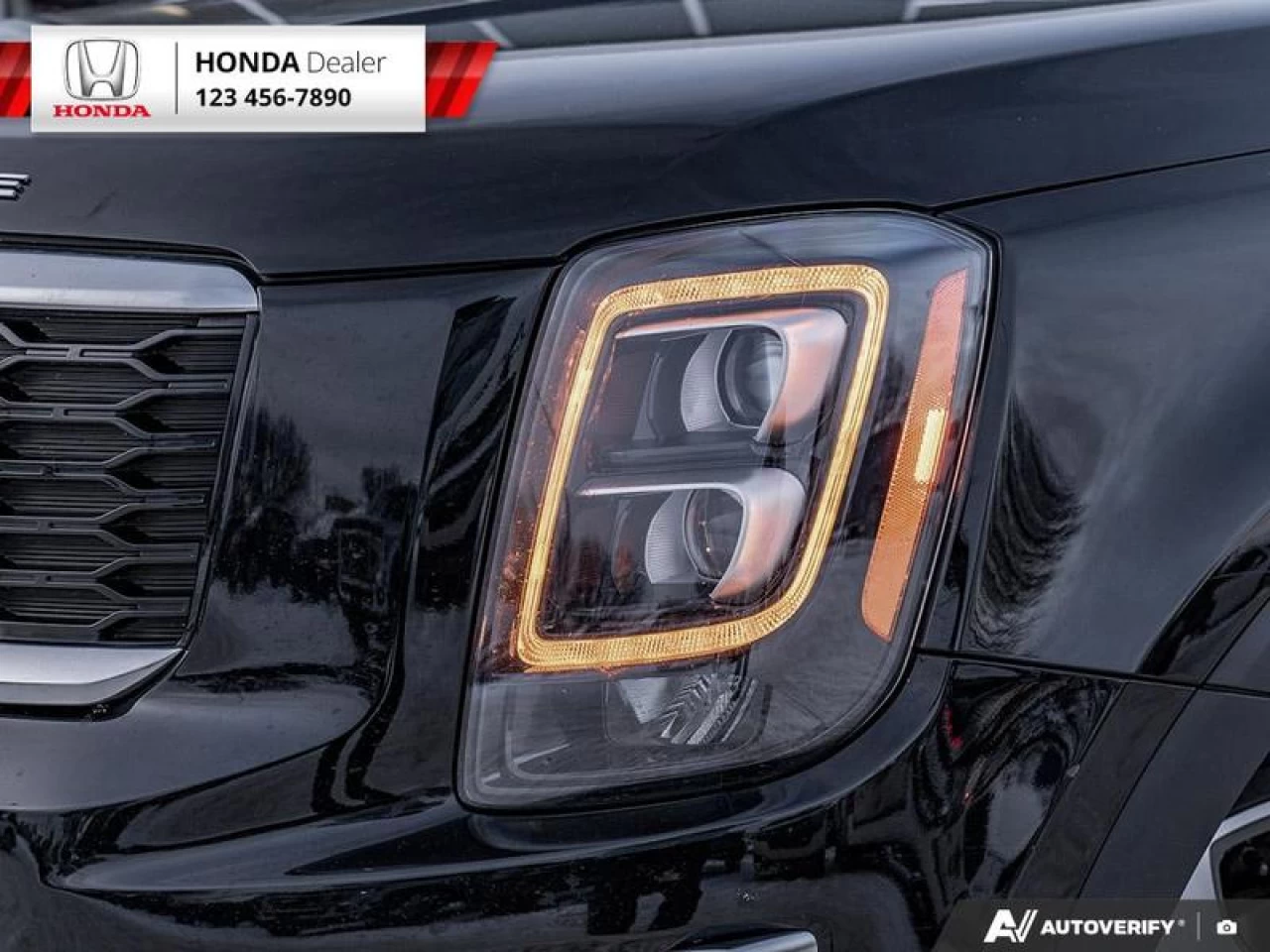 2022 Kia Telluride SX Main Image