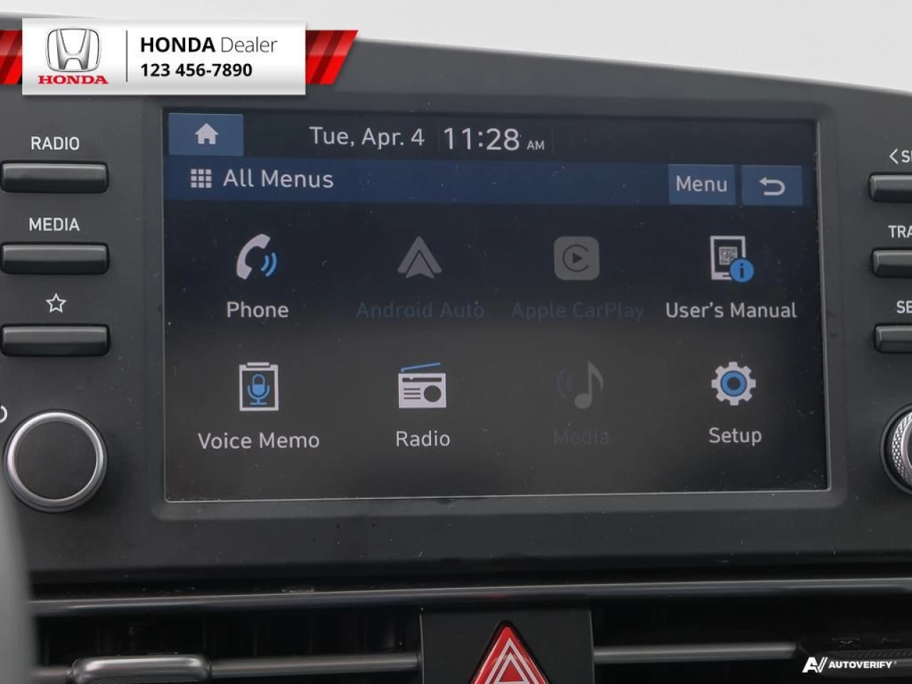 2022 Hyundai Elantra Preferred Main Image