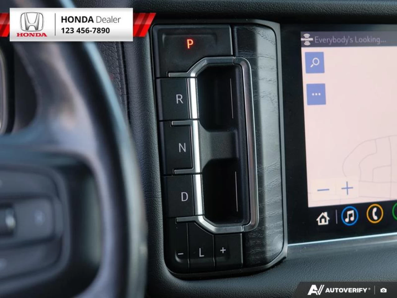 2021 GMC Yukon Denali Main Image