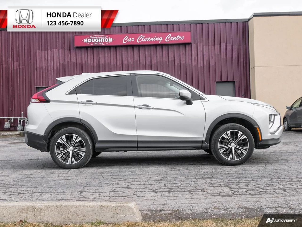 2022 Mitsubishi Eclipse Cross ES Main Image