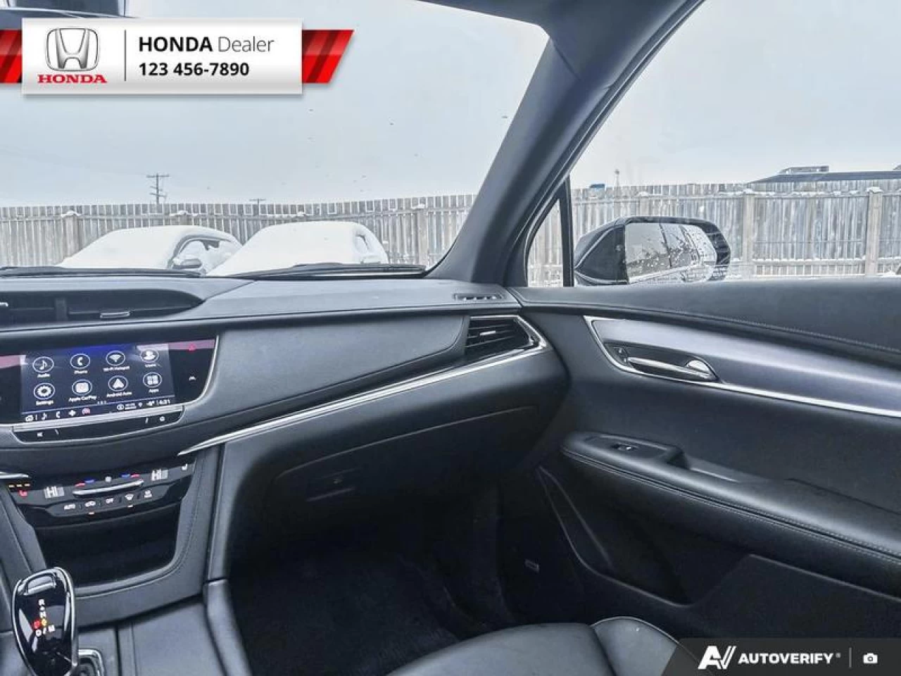 2022 Cadillac XT6 Luxury Main Image