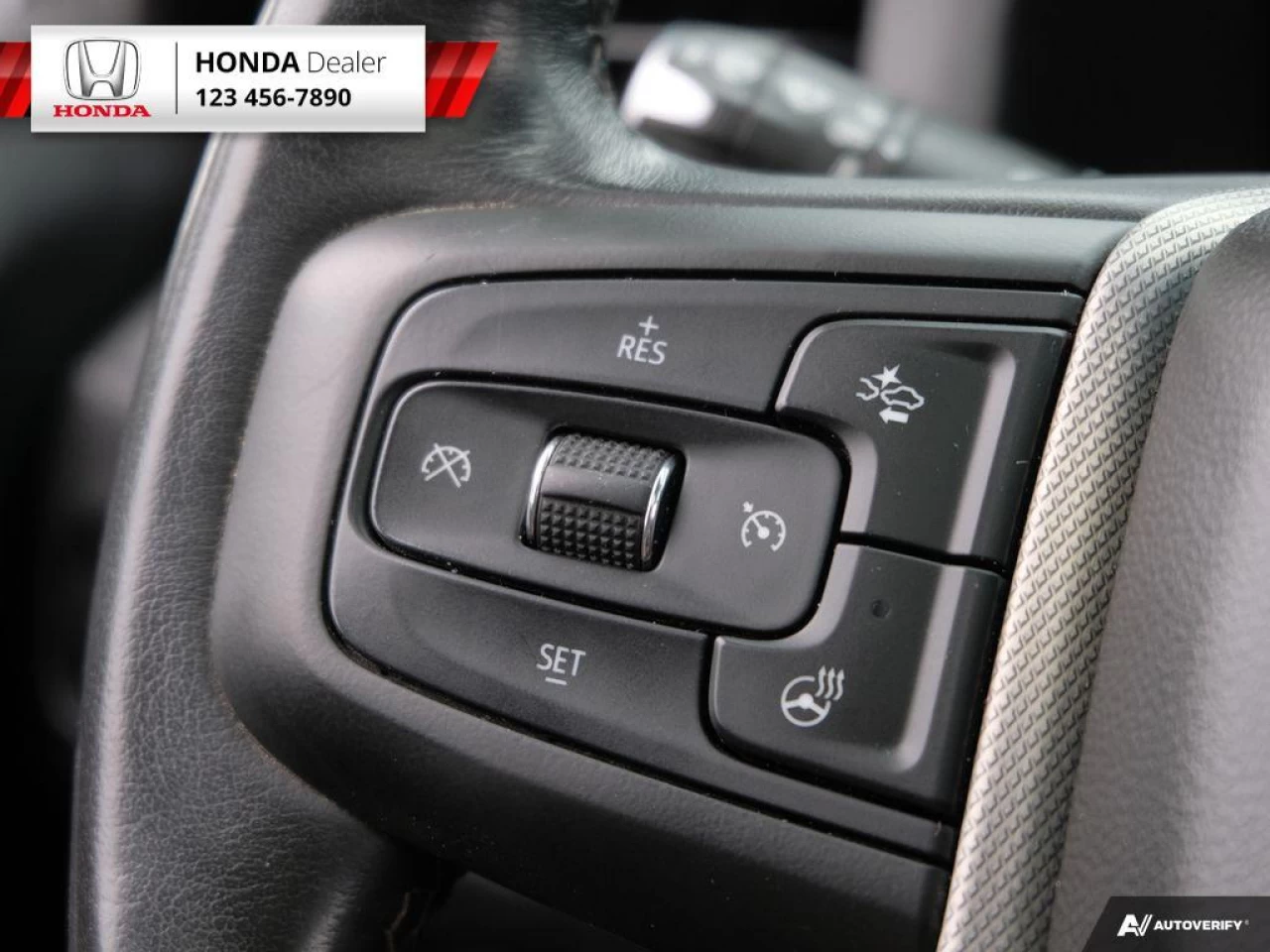 2021 GMC Yukon Denali Main Image