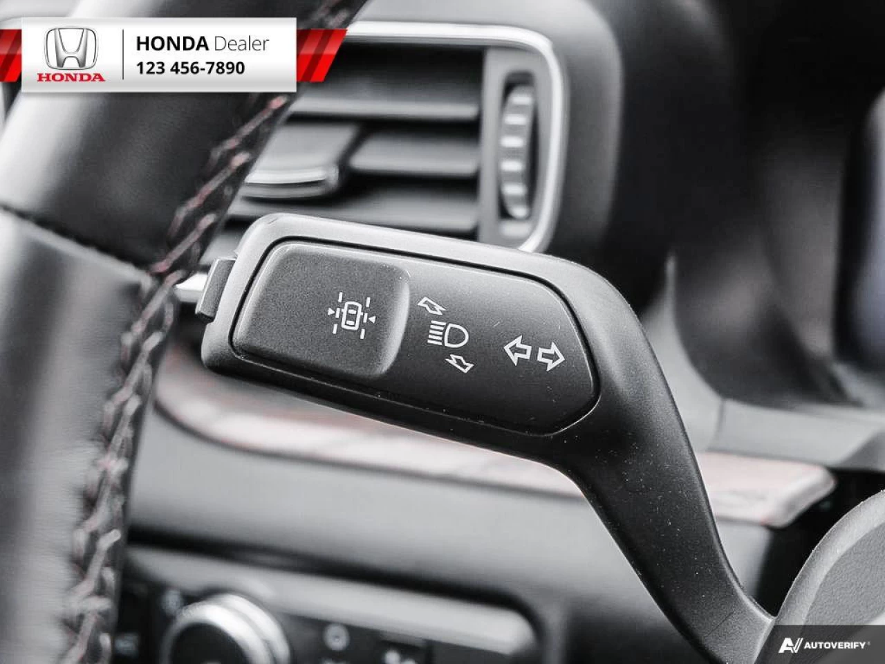 2020 Ford Explorer Platinum Main Image