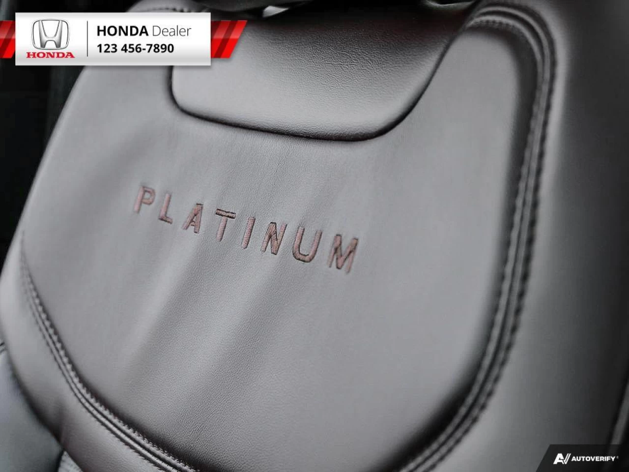 2020 Ford Explorer Platinum Main Image