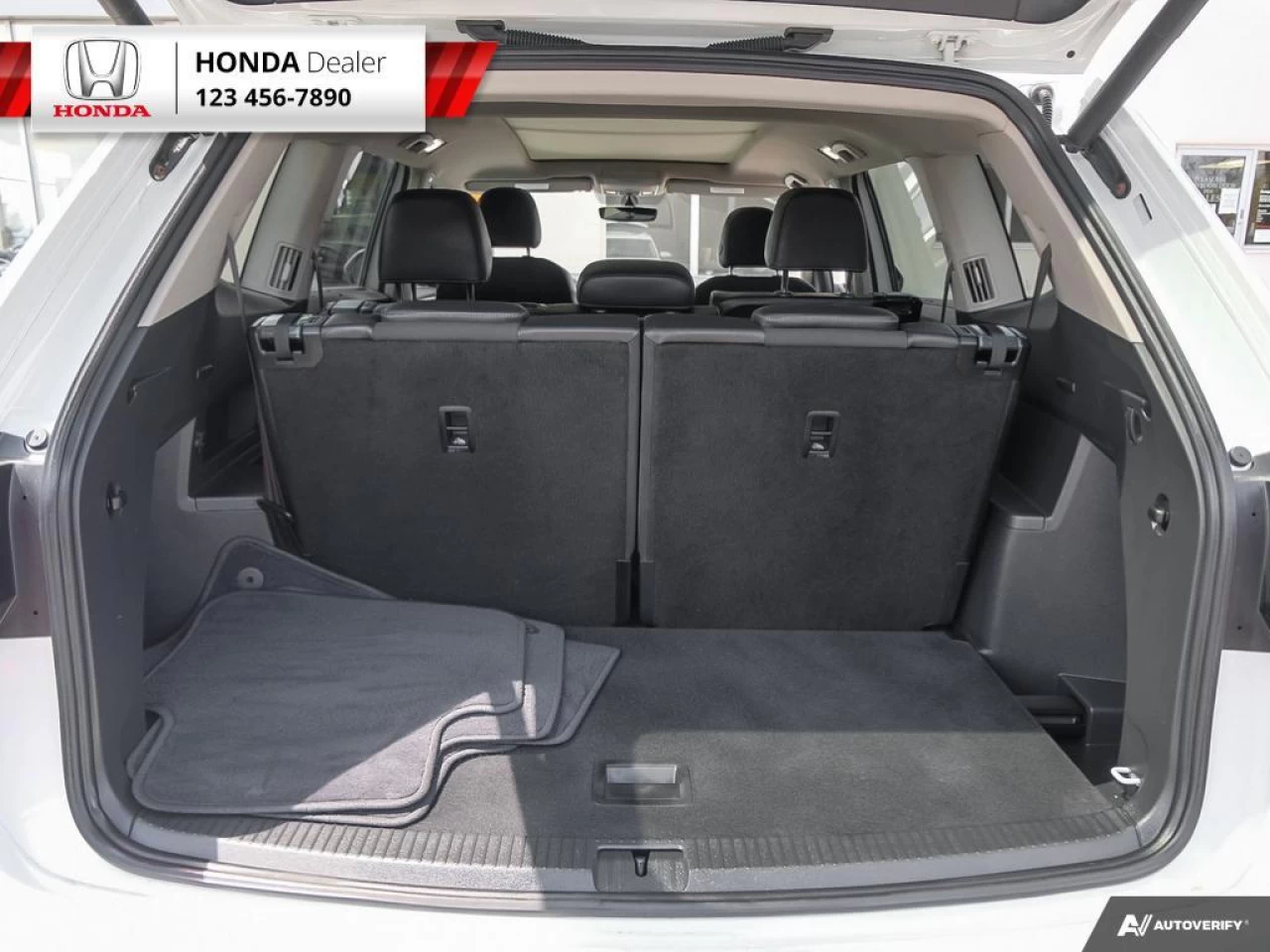 2018 Volkswagen Atlas Highline 3.6 FSI Main Image