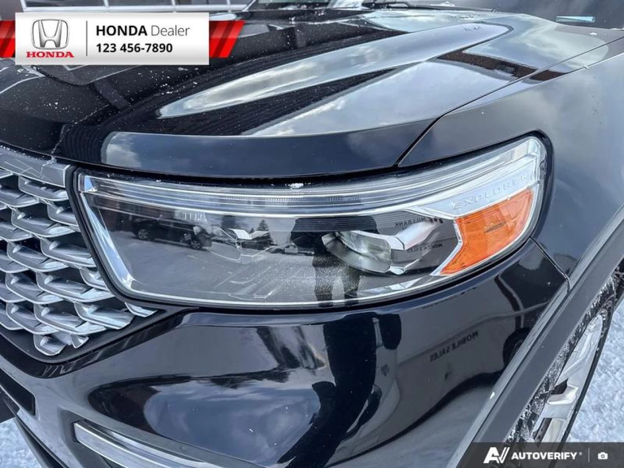 2020 Ford Explorer Platinum Main Image