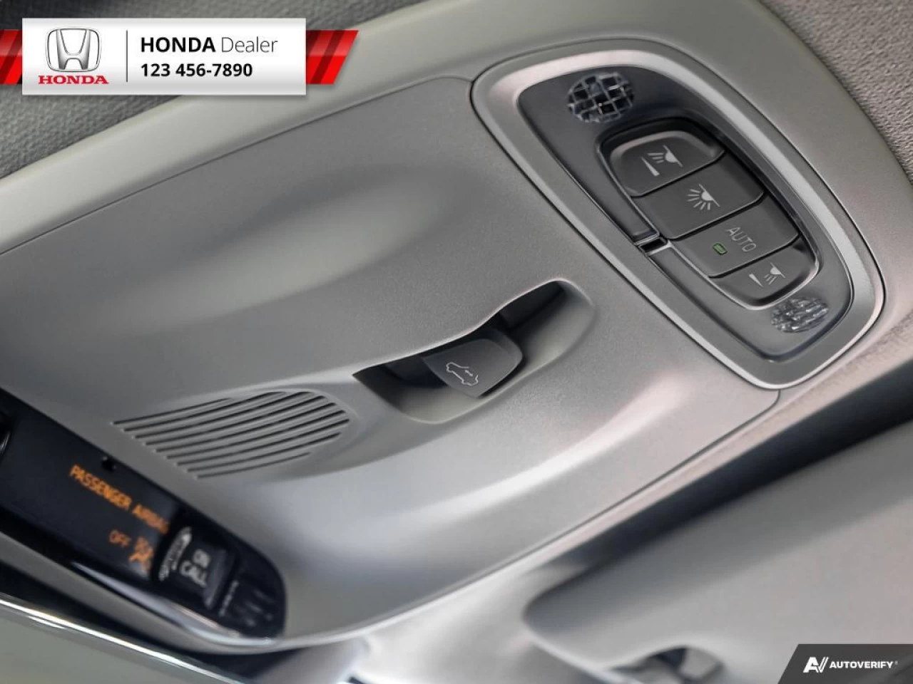 2022 Volvo XC40 T5 Inscription Main Image