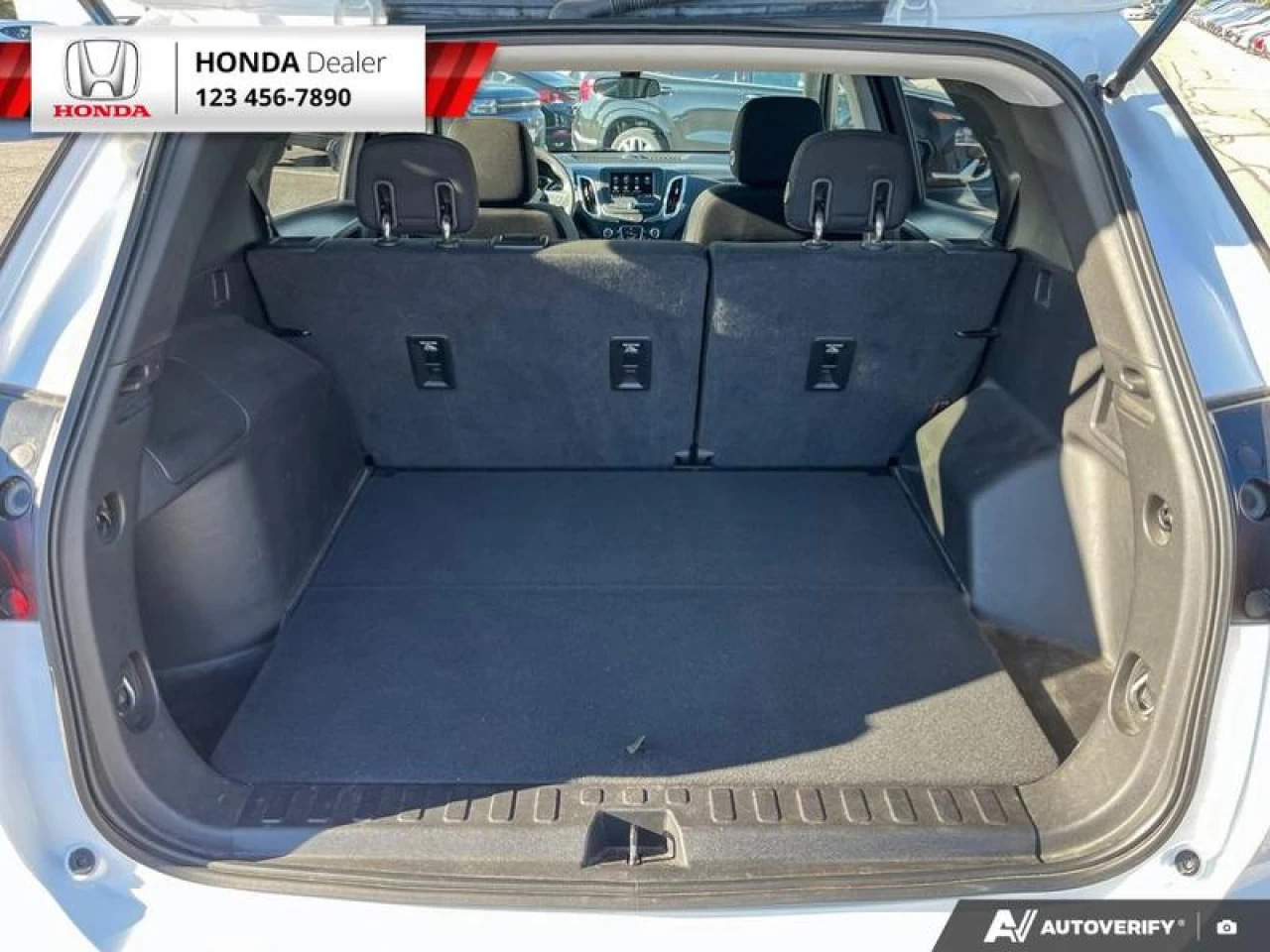 2019 Chevrolet Equinox LT Main Image