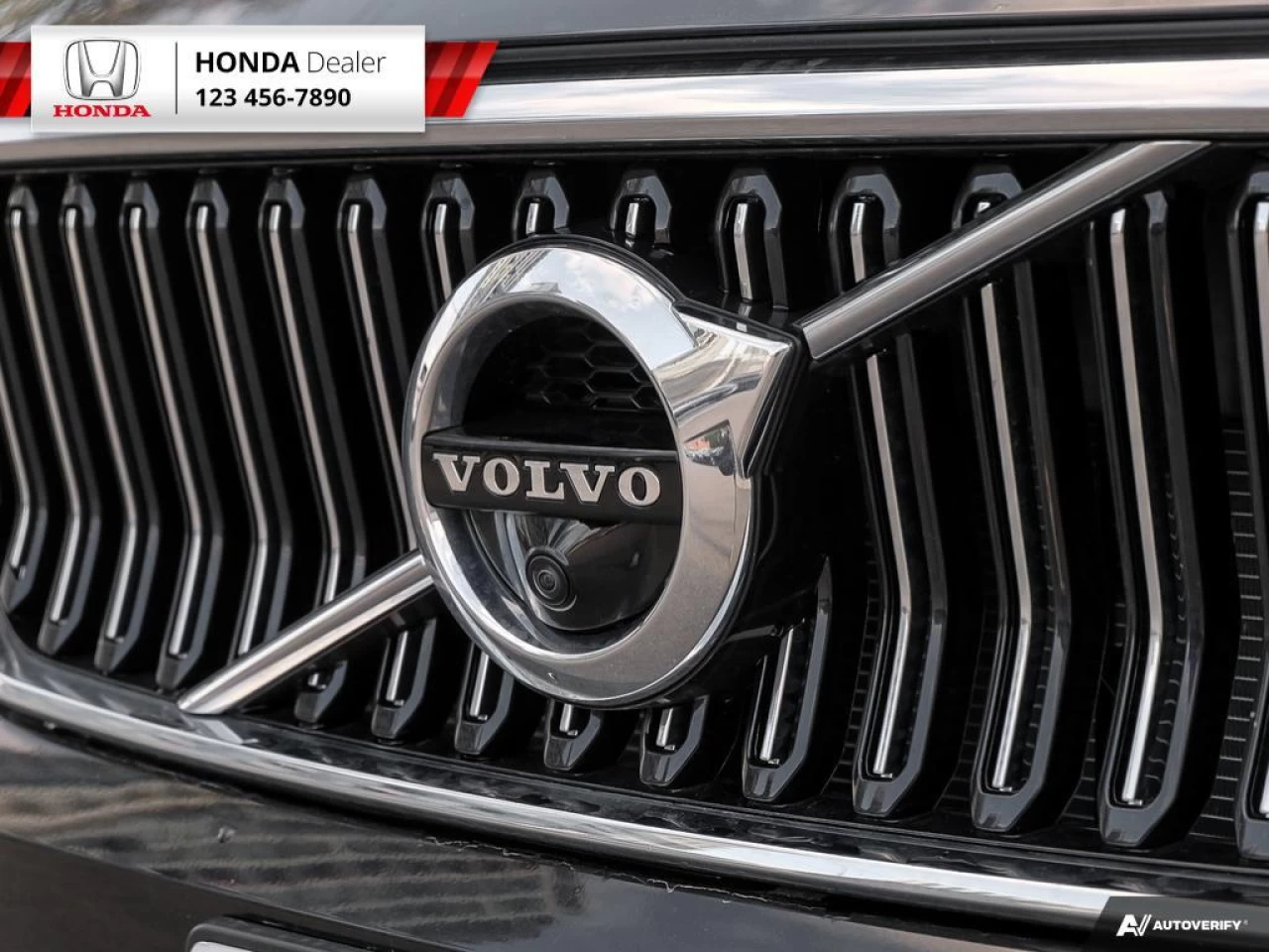 2022 Volvo XC40 T5 Inscription Main Image