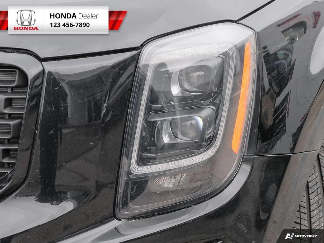 2022 Kia Telluride SX Main Image