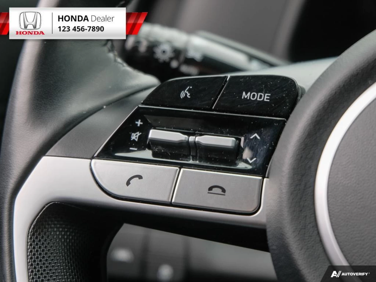 2022 Hyundai Elantra Preferred Main Image