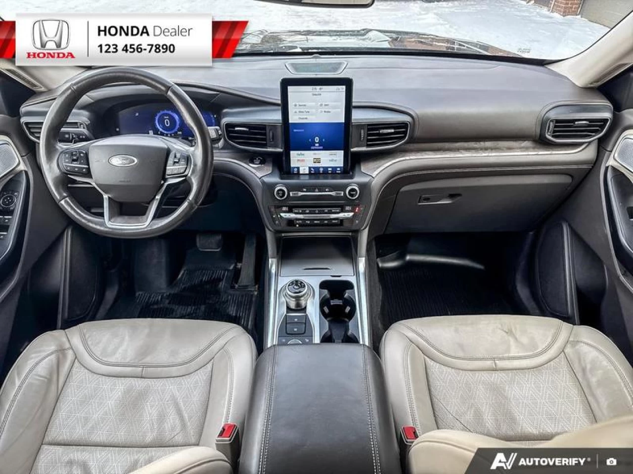 2020 Ford Explorer Platinum Main Image