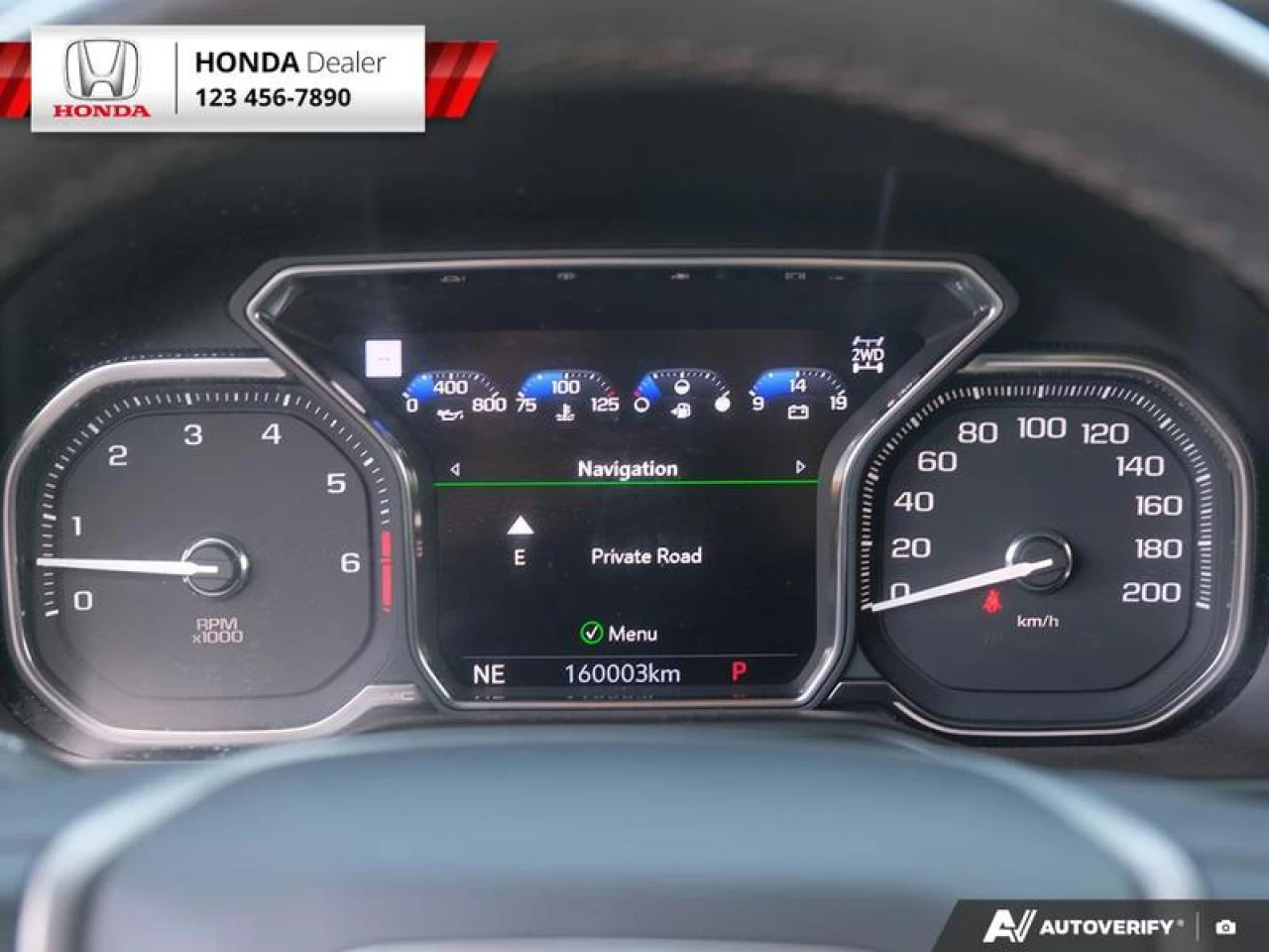 2021 GMC Yukon Denali Main Image