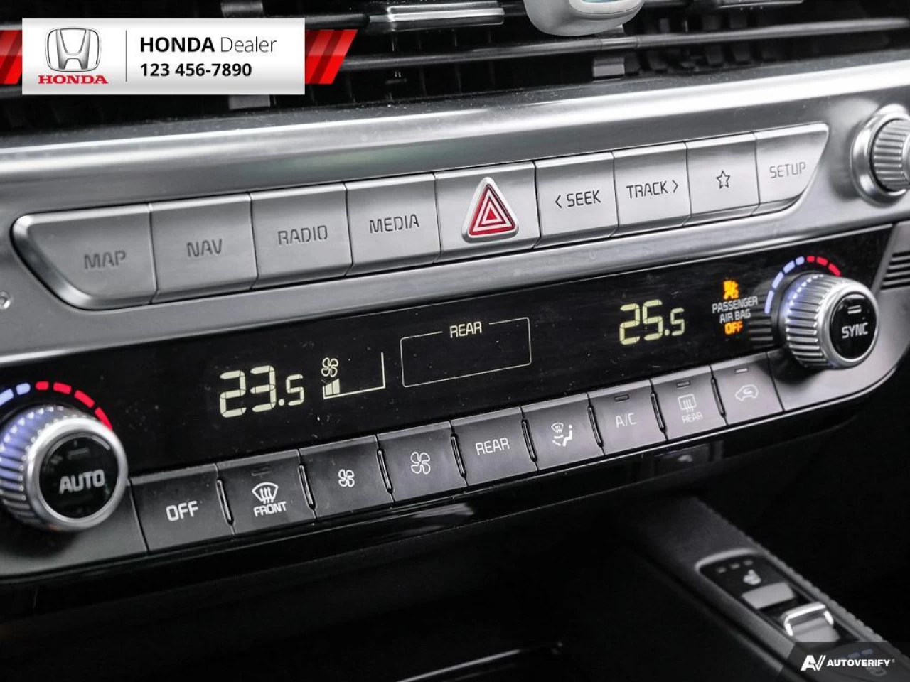 2022 Kia Telluride SX Main Image