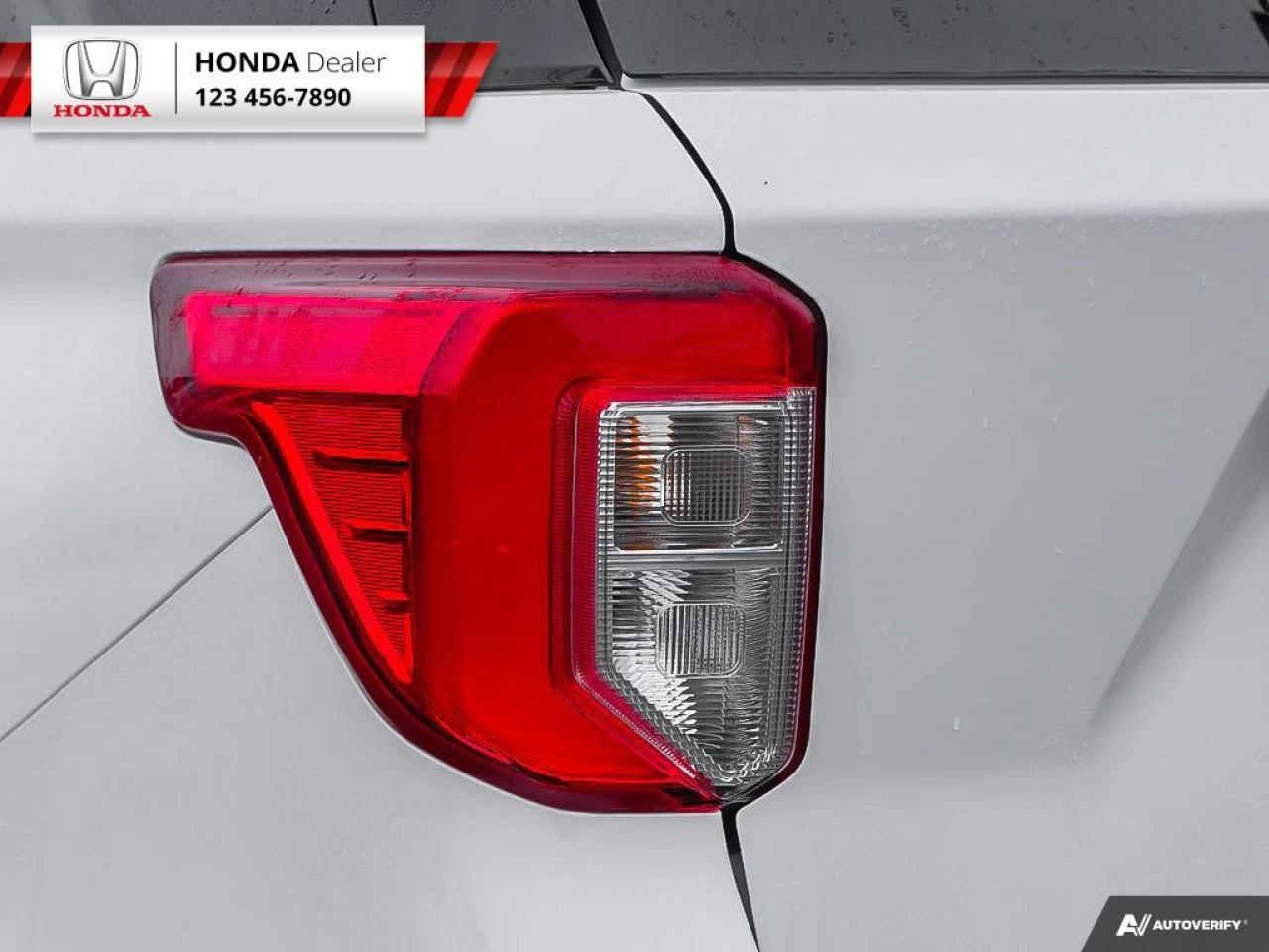 2020 Ford Explorer Platinum Main Image