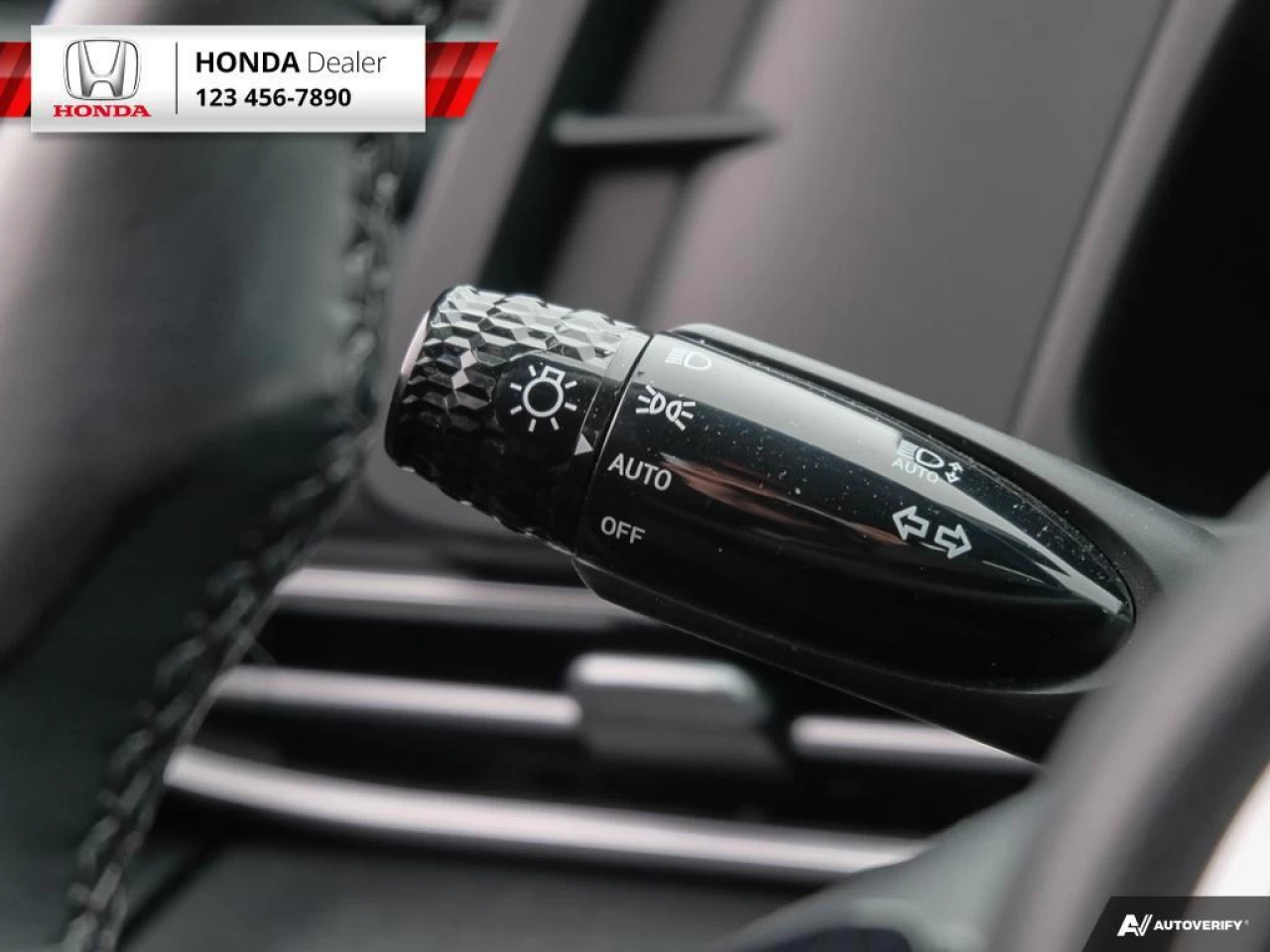 2022 Hyundai Elantra Preferred Main Image