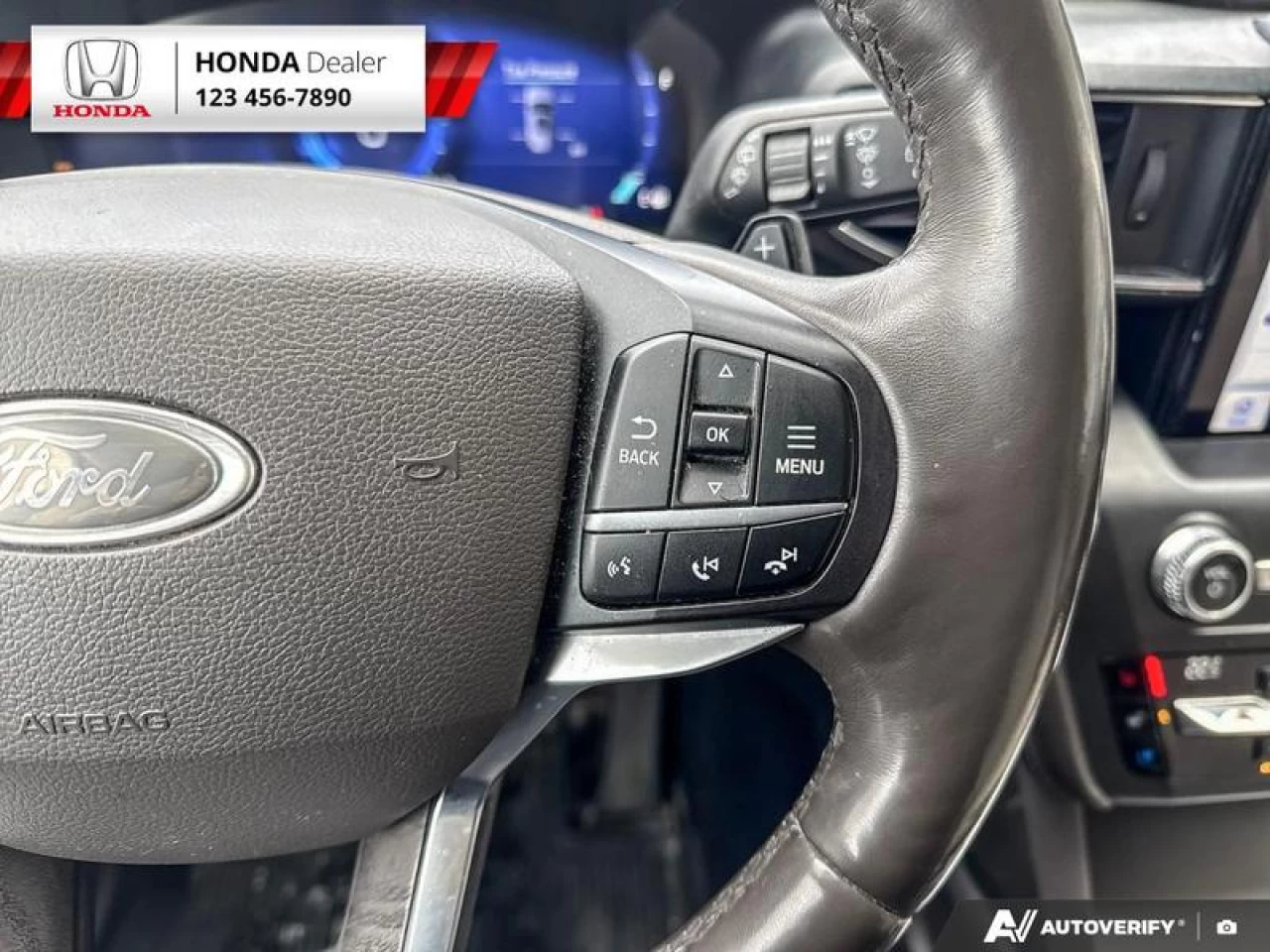 2020 Ford Explorer Platinum Main Image