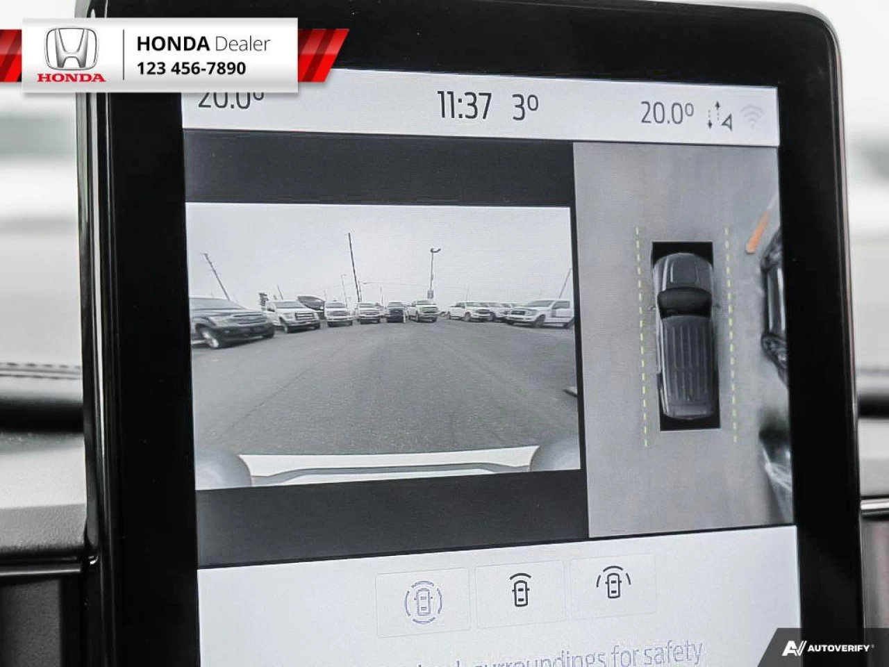 2020 Ford Explorer Platinum Main Image