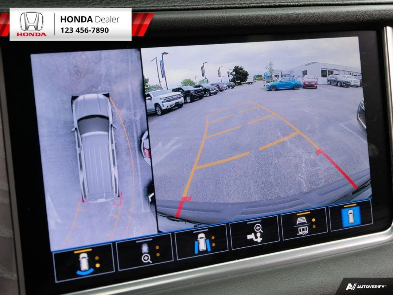 2021 GMC Yukon Denali Main Image