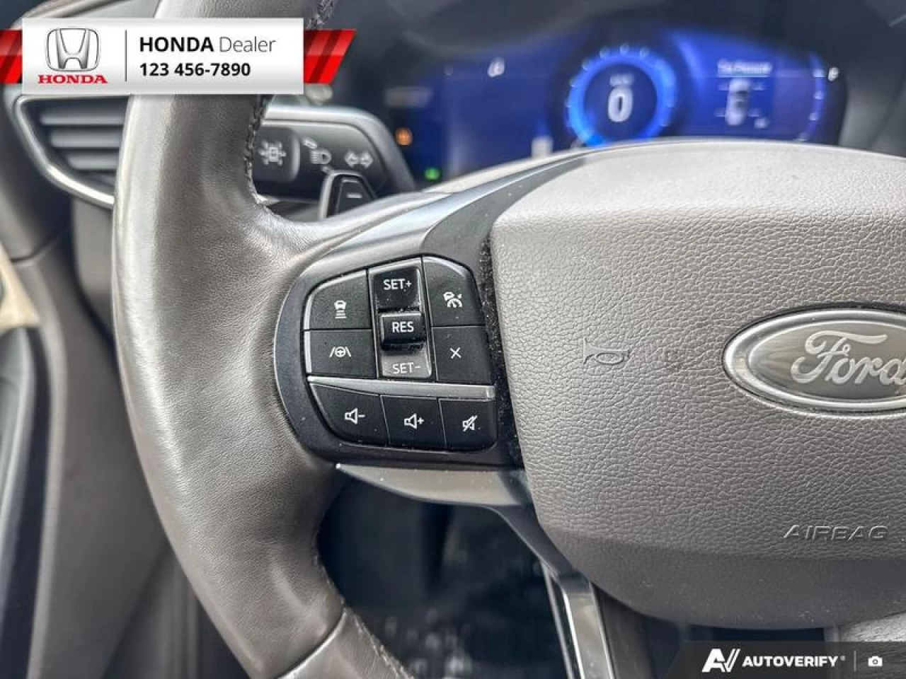 2020 Ford Explorer Platinum Main Image