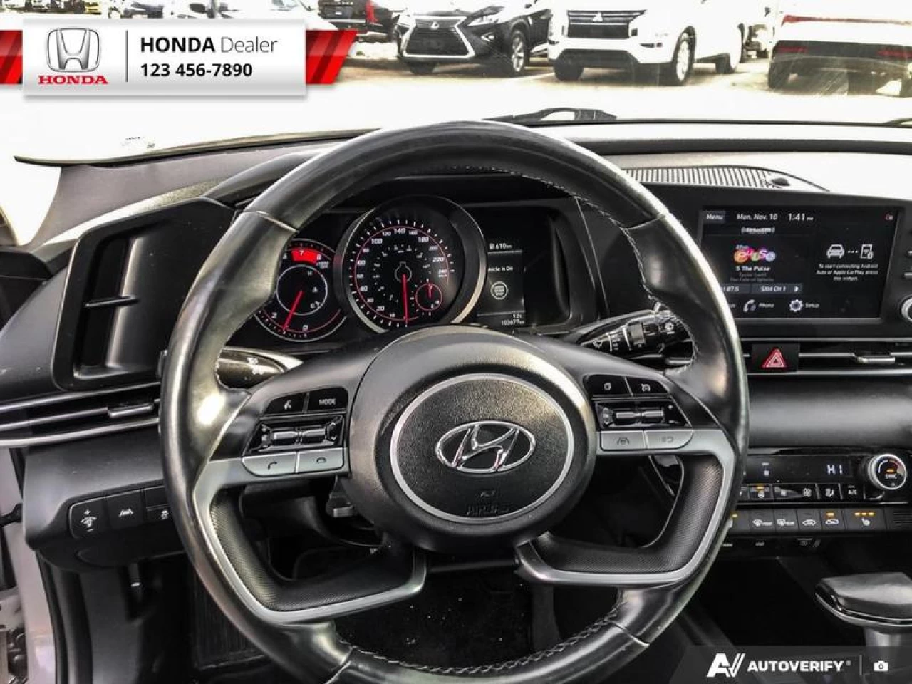 2022 Hyundai Elantra Preferred Main Image