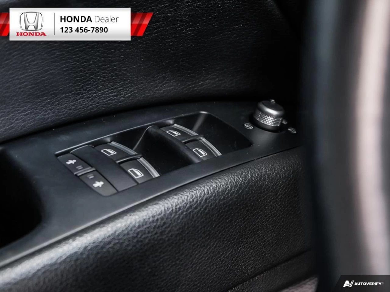 2015 Audi Q7 3.0L TDI Vorsprung Quattro Main Image