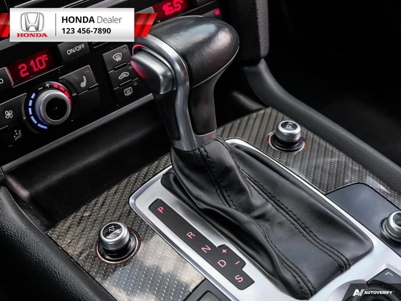 2015 Audi Q7 3.0L TDI Vorsprung Quattro Main Image