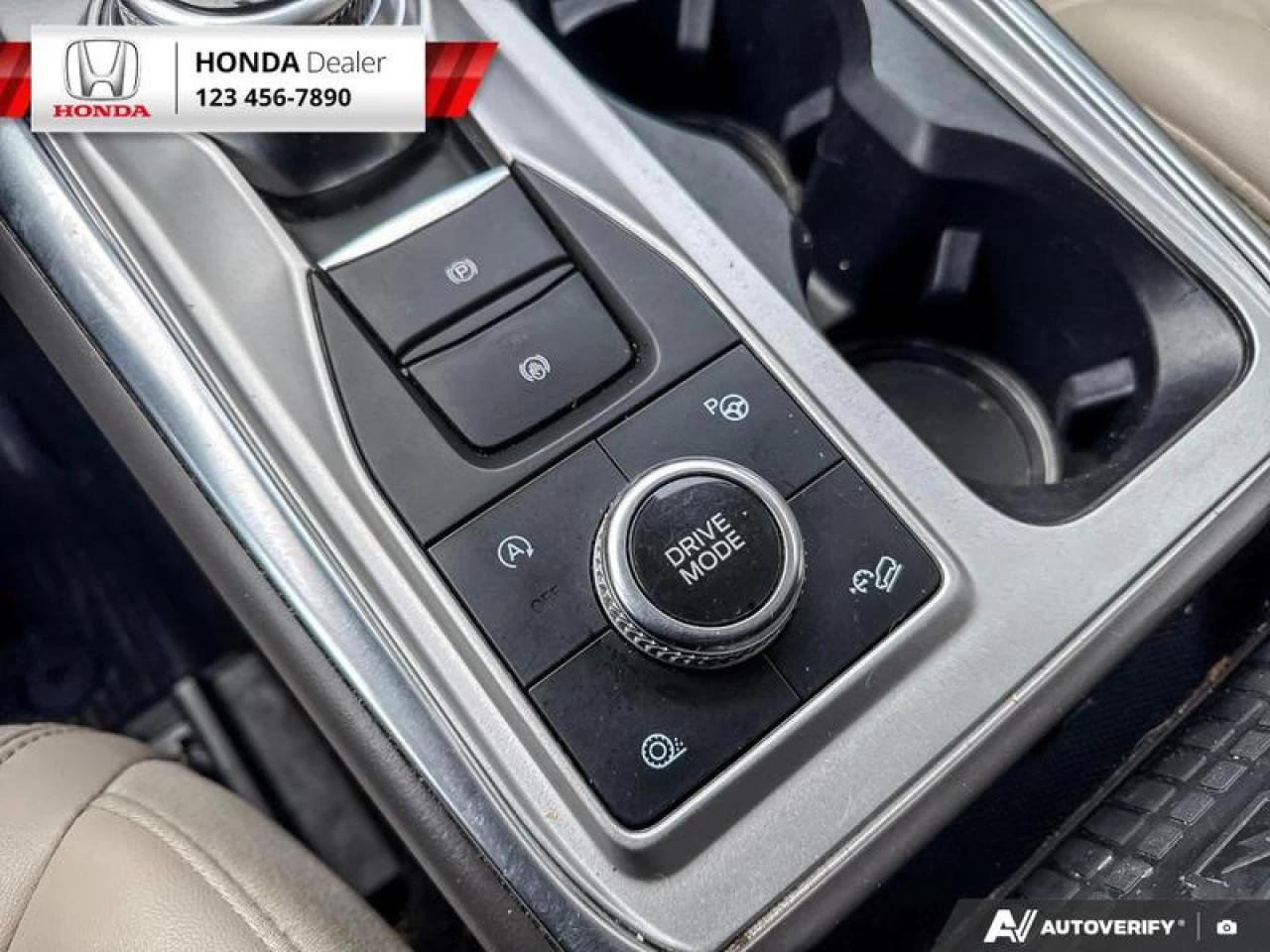 2020 Ford Explorer Platinum Main Image