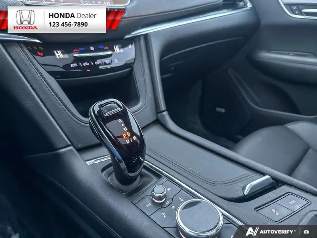 2022 Cadillac XT6 Luxury Main Image