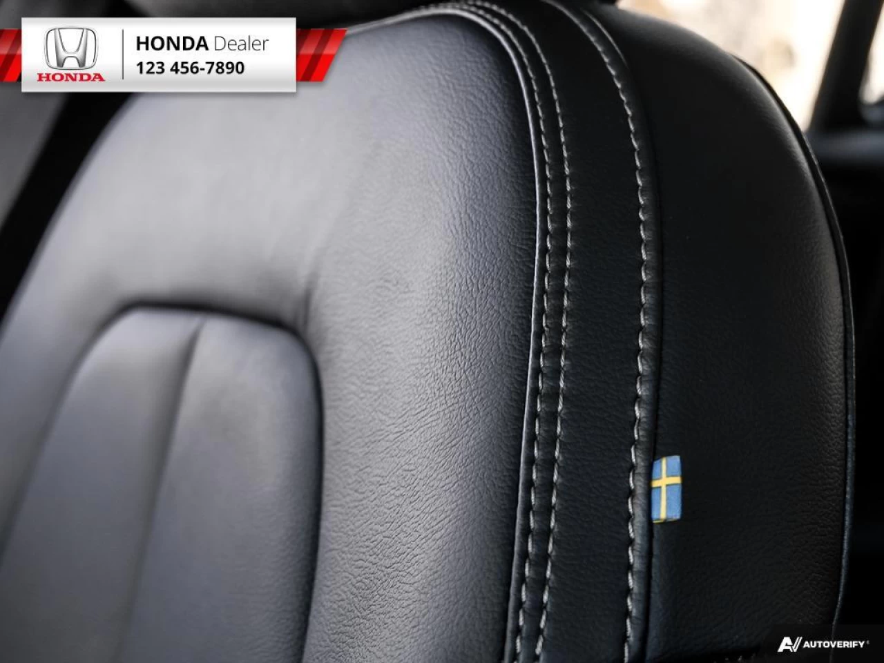 2022 Volvo XC40 T5 Inscription Main Image