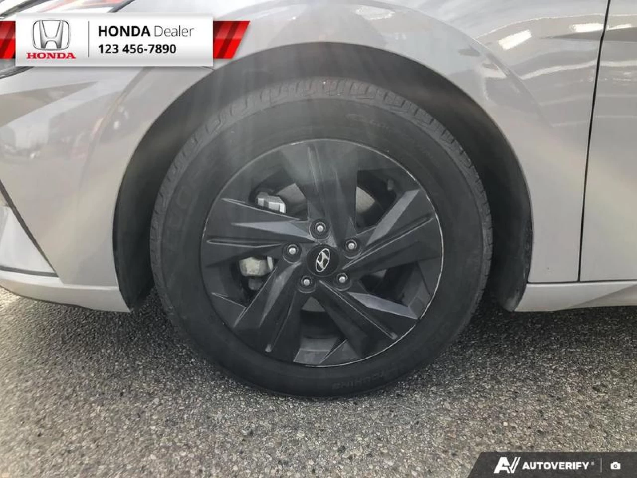 2022 Hyundai Elantra Preferred Main Image