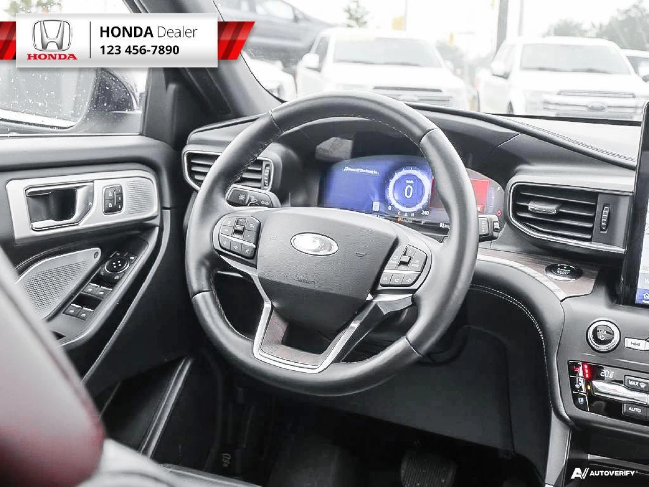 2020 Ford Explorer Platinum Main Image