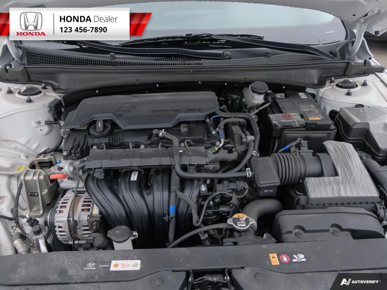 2022 Hyundai Elantra Preferred Main Image