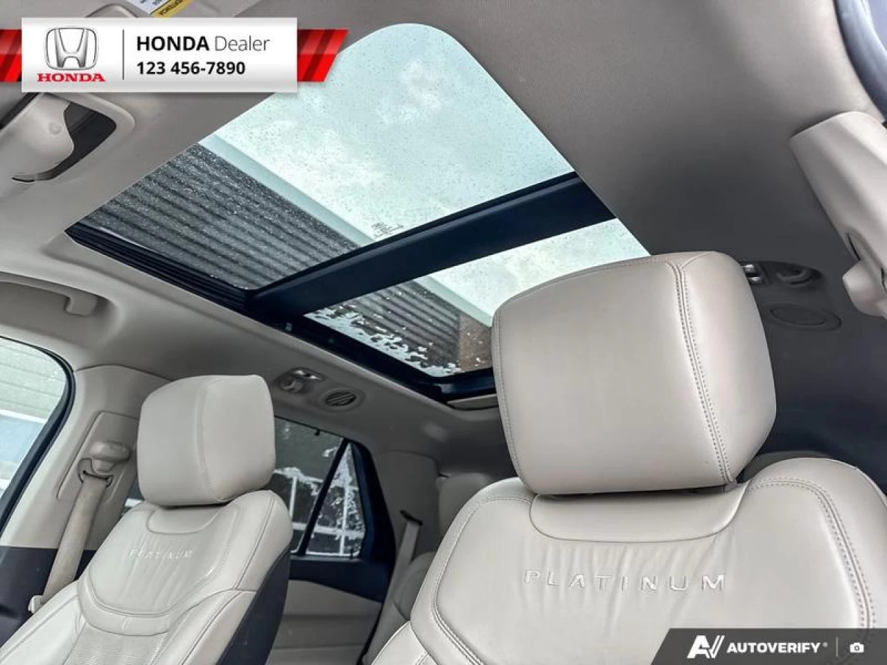 2020 Ford Explorer Platinum Main Image