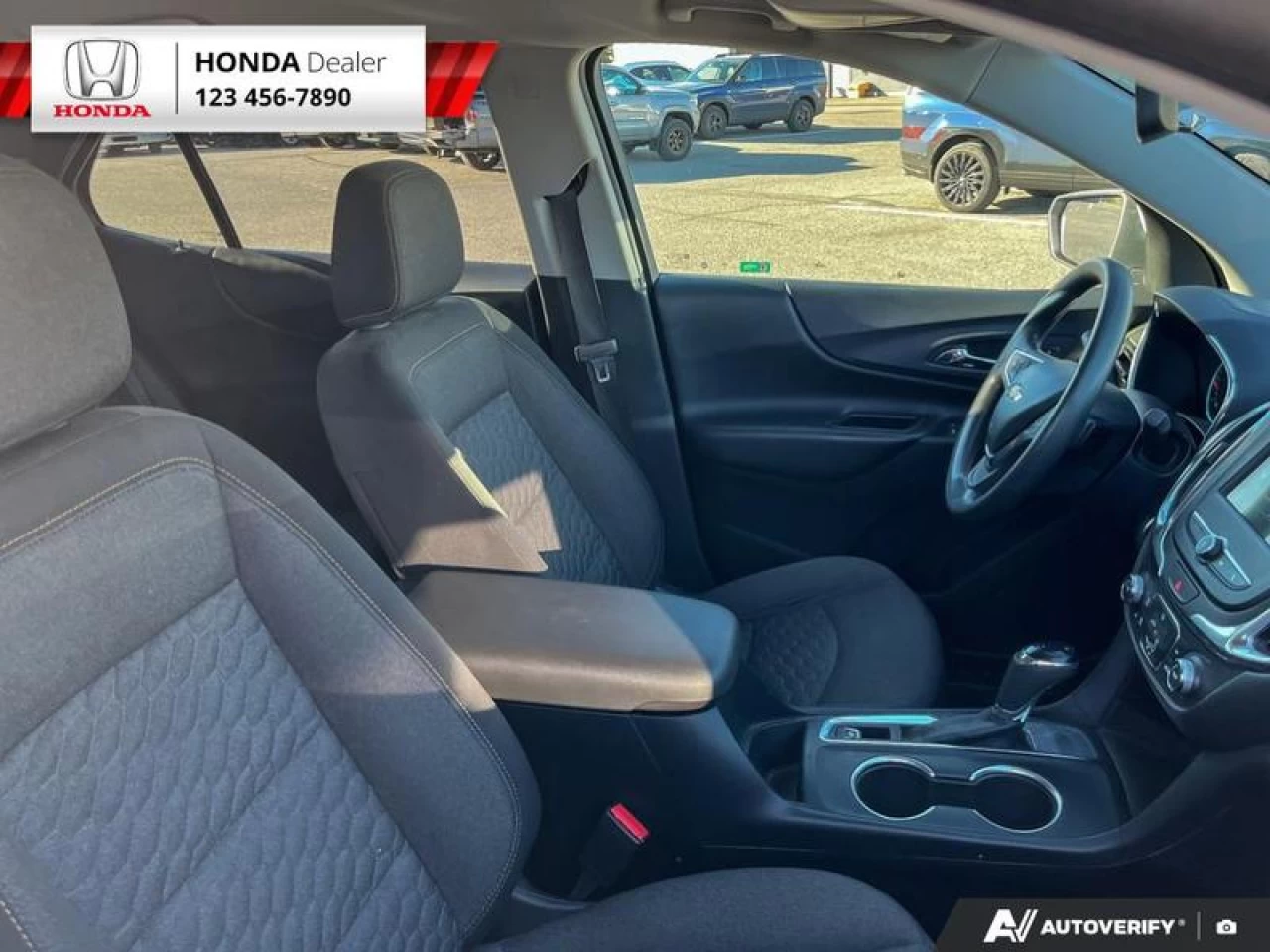 2019 Chevrolet Equinox LT Main Image