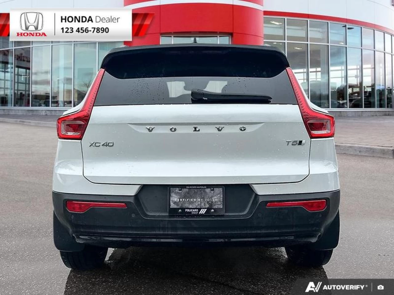 2022 Volvo XC40 T5 Inscription Main Image