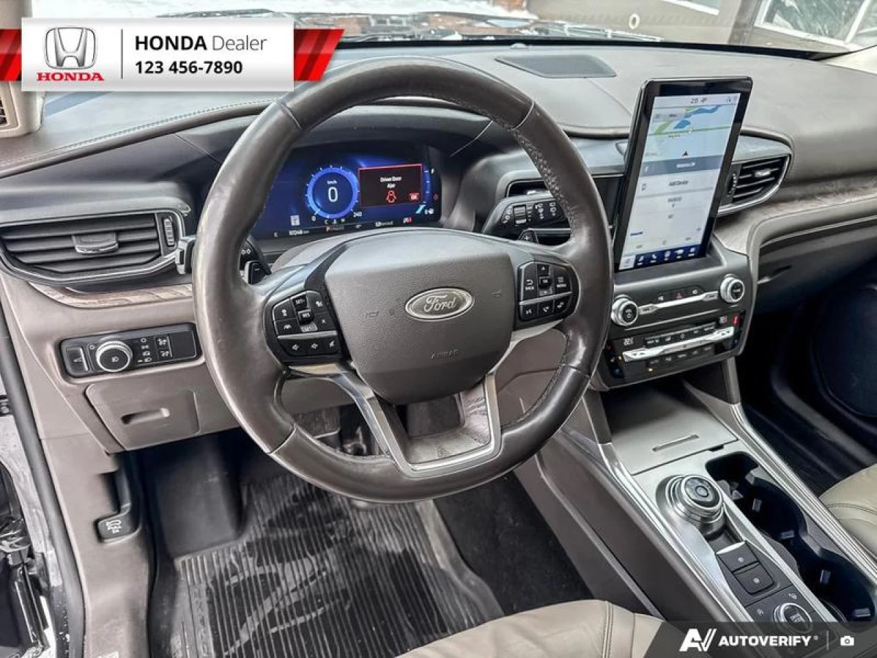 2020 Ford Explorer Platinum Main Image