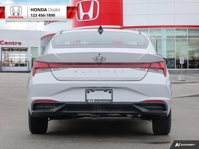 Hyundai Elantra Preferred 2022