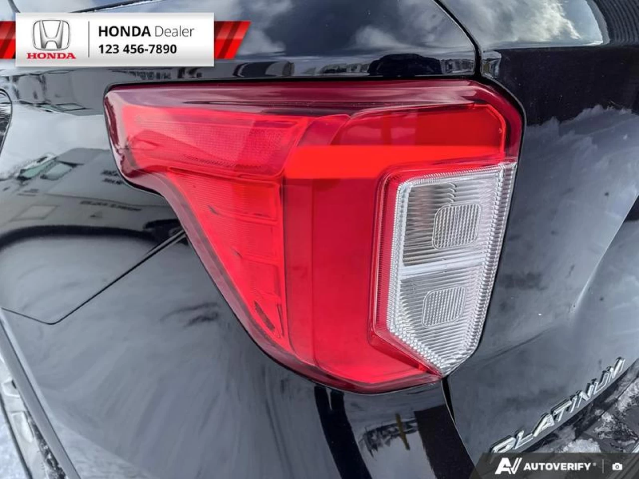 2020 Ford Explorer Platinum Main Image